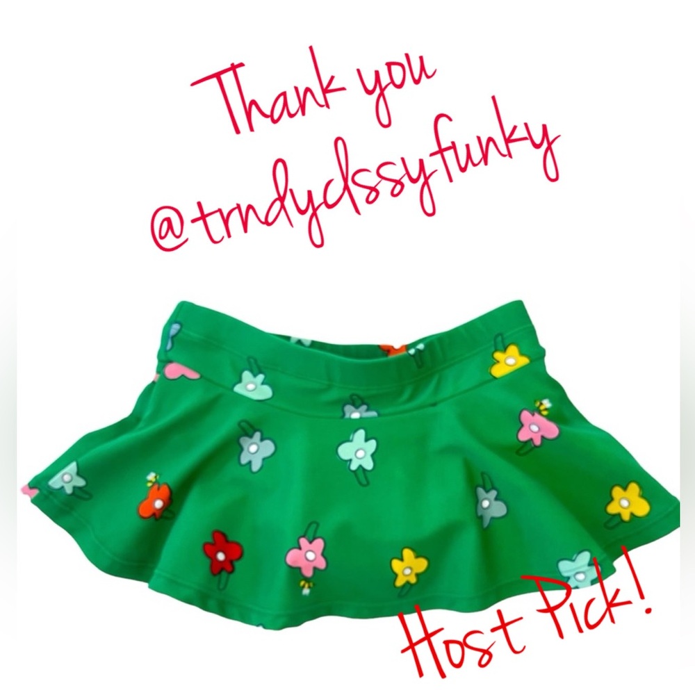 Hanna Andersson: Host Pick! ⭐️
Green floral swim bottoms.